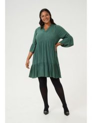 KAFFE curve Sukienka w kolorze zielonym rozmiar: 42. Zielone sukienki damskie KAFFE curve, bez wzorów, z wiskozy, bez ramiączek. Za 111.95 zł.
