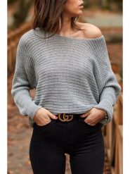 Chezalou Sweter w kolorze szarym rozmiar: onesize. Szare swetry klasyczne damskie Chezalou, bez kołnierzyka. Za 45.02 zł.