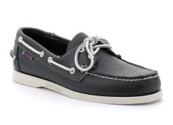 Tenisówki Sebago Model Docksides Portland Kolor Niebieski. Niebieskie trampki damskie Sebago, bez wzorów, z materiału, bez zapięcia. Za 718.85 zł.