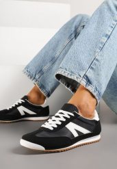 Czarne Sneakersy z Geometrycznym Wzorem Clesanna. Czarne obuwie sportowe damskie Born2be, z jeansu, bez zapięcia. Za 79.99 zł.