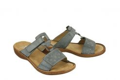 RIEKER 60885-12 blue, klapki damskie. Niebieskie klapki damskie Rieker, bez wzorów, bez obcasa, bez zapięcia. Za 289.90 zł.