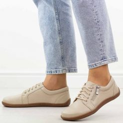 Beżowe skórzane Polskie półbuty damskie barefoot Gregors 1153. Brązowe półbuty damskie GREGORS, na jesień, bez wzorów, z jeansu, bez obcasa, na płaskiej podeszwie, bez zapięcia. Za 379.00 zł.