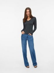 Vero Moda Koszulka w kolorze czarnym rozmiar: M. Czarne bluzki damskie Vero Moda, m, bez wzorów, bez kołnierzyka, bez ramiączek. Za 88.02 zł.