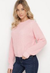 Jasnoróżowy Klasyczny Sweter o Krótszym Kroju Zinoraya. Czerwone swetry klasyczne damskie Born2be, na jesień, uniwersalny, z bawełny, bez kołnierzyka. Za 64.99 zł.