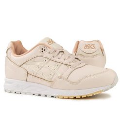Buty damskie sportowe sneakersy Asics GELSAGA. Białe obuwie sportowe casual damskie Asics, trekkingowe. W wyprzedaży za 269.00 zł.
