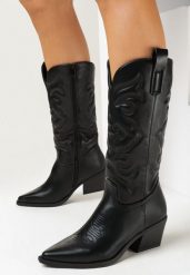 Czarne Kozaki Kowbojki z Przeszyciami i Szpiczastym Noskiem Taoi. Czarne kozaki damskie Born2be, ze szpiczastym noskiem, bez obcasa, na obcasie, bez zapięcia. Za 209.99 zł.