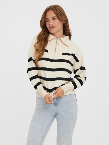 Vero Moda Sweter "Saba" w kolorze czarno-kremowym rozmiar: L. Czarne golfy damskie Vero Moda, l, bez wzorów, bez ramiączek. Za 122.38 zł.