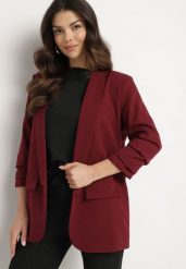 Bordowa Marynarka Bez Zapięć z Ozdobnym Marszczeniem i Imitacją Kieszeni Phelotis. Czerwone marynarki i żakiety damskie Born2be, m, z aplikacjami, z tkaniny, eleganckie. Za 89.99 zł.