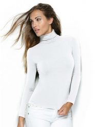 Intimidea Koszulka w kolorze białym rozmiar: M/L. Białe bluzki damskie Intimidea, l, bez wzorów, bez kołnierzyka, bez ramiączek. Za 48.05 zł.