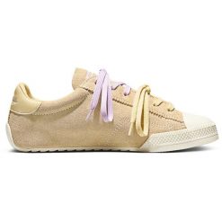 Buty sportowe Converse Chuck Taylor Lo. Żółte obuwie sportowe casual damskie Converse, z zamszu, bez zapięcia. Za 590.00 zł.