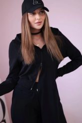 Komplet dresowy bluza z dłuższym bokiem czarny. Czarne bluzy damskie KESI, l, bez wzorów, z bawełny, bez kaptura. Za 334.56 zł.