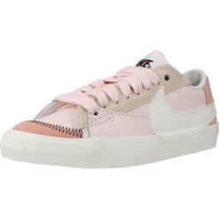 Buty NIKE ULTRABEST DQ1470 Rose. Czerwone obuwie trekkingowe damskie Nike, ze skóry, bez zapięcia. Za 280.99 zł.