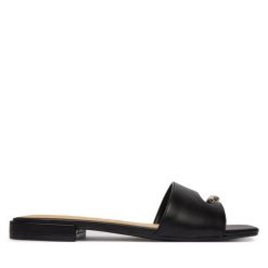 Japonki Guess. Czarne klapki damskie Guess, z aplikacjami, bez obcasa, bez zapięcia. Za 499.99 zł.