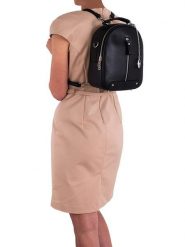 Lia Biassoni Skórzany plecak w kolorze czarnym - 23 x 27 x 10 cm rozmiar: onesize. Czarne plecaki Lia Biassoni, bez wzorów, z materiału. Za 304.99 zł.