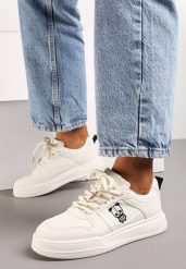 Beżowe Sneakersy z Ekoskóry na Grubej Podeszwie z Naszywką i Sznurowaniem Irveta. Brązowe obuwie sportowe damskie Born2be, z jeansu, bez zapięcia. Za 49.99 zł.