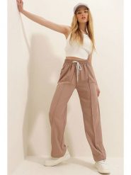 Trend Alacati Spodnie dresowe w kolorze jasnobrązowym rozmiar: L. Brązowe spodnie dresowe damskie Trend Alacati, l, bez wzorów, z bawełny. Za 68.45 zł.