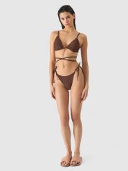 4F Dół od bikini damski - brązowy XL. Brązowe bikini 4F, bez wzorów, z elastanu. W wyprzedaży za 19.99 zł.