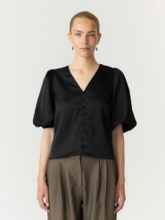 YAS Bluzka w kolorze czarnym rozmiar: S. Czarne bluzki damskie YAS, s, bez wzorów, bez kołnierzyka, bez ramiączek. Za 149.95 zł.