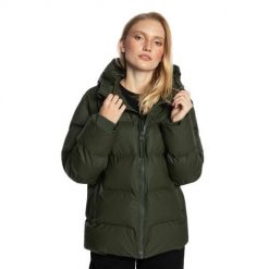 Kurtka zimowa damska Rains Alta Puffer. Zielone kurtki damskie Rains, na zimę, m, bez wzorów, bez kaptura. Za 1,370.20 zł.