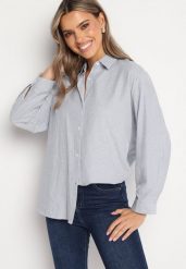 Granatowo-Biała Koszula w Drobne Paski o Klasycznym Fasonie Arkelea. Niebieskie koszule damskie Born2be, m, bez wzorów, z jeansu, eleganckie, bez kołnierzyka, bez ramiączek. Za 69.99 zł.