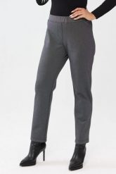 Spodnie Liora w odcieniach szarości - elegancja i komfort w jednym PLUS SIZE XXL OVERSIZE JESIEŃ. Szare spodnie materiałowe damskie Moda Size Plus Iwanek, bez wzorów, z poliesteru, krótkie. Za 199.90 zł.