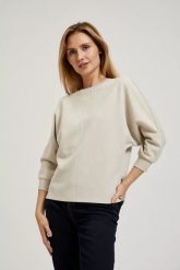 Gładka bluza wkładana przez głowę z rękawami 3/4 beżowa. Brązowe bluzy damskie MOODO, l, bez wzorów, bez kaptura. W wyprzedaży za 59.99 zł.