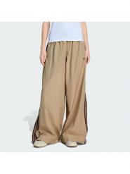 Adidas Spodnie dresowe Firebird Adilenium KD6300 Beżowy Regular Fit. Brązowe spodnie dresowe damskie Adidas, xs, bez wzorów, z dresówki. Za 398.99 zł.