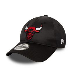 Czapka z daszkiem New Era NBA Chicago Bulls. Czarne czapki z daszkiem damskie New Era, bez wzorów, z satyny. Za 140.00 zł.