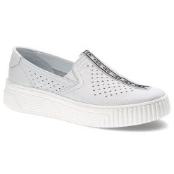 Półbuty damskie Pollonus, na platformie wykonane z miękkiej skóry z delikatną fakturą, białe, 5-1371-001. Białe półbuty damskie Pollonus, bez wzorów, ze skóry, bez obcasa, na platformie, bez zapięcia. Za 179.00 zł.