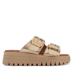 Klapki Tamaris. Żółte klapki damskie Tamaris, bez wzorów, bez obcasa, bez zapięcia. Za 359.99 zł.