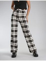 Monki Spodnie w kolorze czarno-białym rozmiar: 42. Białe spodnie materiałowe damskie Monki, bez wzorów, z materiału. Za 82.64 zł.