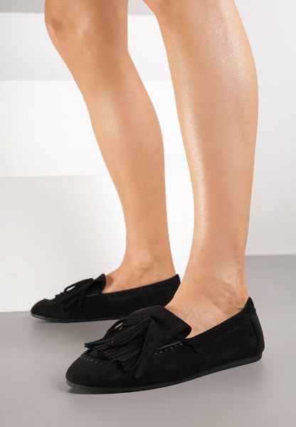 Czarne Mokasyny z Ozdobnymi Frędzlami Ivalinna. Czarne mokasyny damskie Born2be, z jeansu, bez obcasa. Za 89.99 zł.
