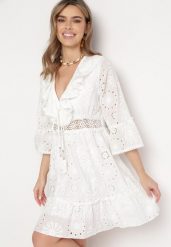 Biała Bawełniana Sukienka Mini z Haftowanej Tkaniny z Koronką Telvia. Białe sukienki damskie Born2be, bez wzorów, z bawełny, bez ramiączek. Za 139.99 zł.