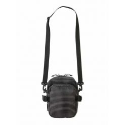 Saszetka Gramicci Ripstop Mini Shoulder Bag - rip/stop red. Czarne nerki i saszetki damskie Gramicci, bez wzorów. Za 182.99 zł.