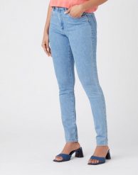 WRANGLER HIGH RISE SKINNY DAMSKIE SPODNIE JEANSOWE CALI BLUE W27HXR414 112145963. Niebieskie rurki damskie Wrangler, bez wzorów, z jeansu. Za 209.99 zł.