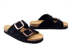 DR. BRINKMANN 700809-01 schwarz, klapki damskie. Czarne klapki damskie Dr. Brinkmann, bez wzorów, ze skóry, bez obcasa, bez zapięcia. Za 309.90 zł.