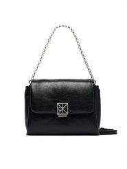 Calvin Klein Torebka Emblem Hw Padded Crossbody LV04F3620G Czarny. Czarne torebki klasyczne damskie Calvin Klein, ze skóry, bez dodatków. Za 489.99 zł.