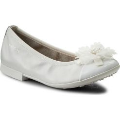 Baleriny GEOX - R Plie' B J8255B 04402 C1000 S White. Białe baleriny dziewczęce Geox, w kwiaty, ze skóry ekologicznej. W wyprzedaży za 199.00 zł.