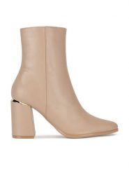 Nine West Botki WFA3000-1 Beżowy. Brązowe botki damskie Nine West, z materiału, bez obcasa, na słupku, bez zapięcia. Za 279.99 zł.