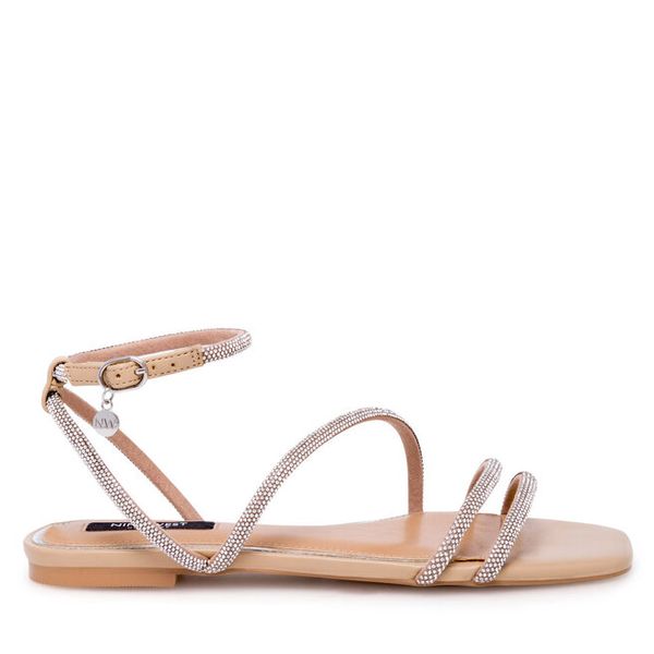 Sandały Nine West. Brązowe sandały damskie Nine West, bez wzorów, bez obcasa, na płaskiej podeszwie, bez zapięcia. Za 199.99 zł.