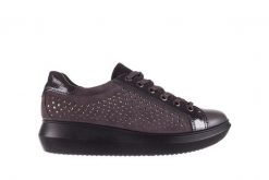 Trampki Imac 207300 Smoke Grey, Szary, Skóra naturalna - 37. Szare trampki damskie Imac, bez wzorów, z lakierowanej skóry, bez zapięcia. W wyprzedaży za 89.10 zł.