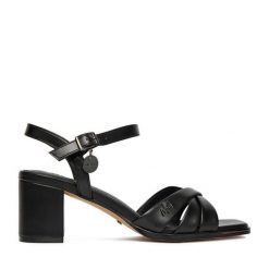 Sandały MEXX. Czarne sandały damskie Mexx, bez wzorów, bez obcasa, na słupku, bez zapięcia. Za 329.99 zł.