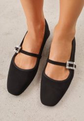 Czarne Balerinki z Imitacji Zamszu o Fasonie Mary Jane z Cyrkoniową Klamrą Ireltise. Czarne balerinki damskie Renee, z aplikacjami. Za 79.99 zł.