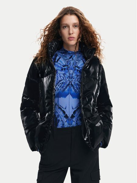 Desigual Kurtka zimowa Flam 24WWEWBP Czarny Regular Fit. Czarne kurtki damskie Desigual, na zimę, s, bez wzorów, z syntetyku, bez kaptura. Za 379.99 zł.