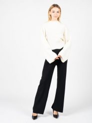 Silvian Heach Sweter | CVA22030LU | Kobieta | Kremowy. Białe swetry klasyczne damskie Silvian Heach, m, z dzianiny, bez kołnierzyka. W wyprzedaży za 239.00 zł.