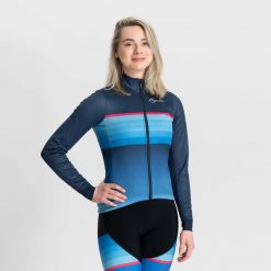 Kurtka rowerowa damska Rogelli Impress II. Czerwone kurtki damskie Rogelli, s, bez wzorów, z dresówki, bez kaptura. W wyprzedaży za 442.00 zł.