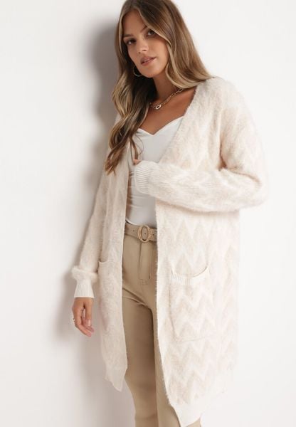 Jasnobeżowy Niezapinany Kardigan Przed Kolano w Paski Chevron Afesura. Brązowe kardigany damskie Born2be, bez wzorów, z dzianiny. Za 99.99 zł.