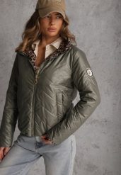 Zielona Pikowana Kurtka Dwustronna z Motywem Panterki i Naszywką Damike. Zielone kurtki damskie Renee, na wiosnę, l, z aplikacjami, bez kaptura. Za 139.99 zł.