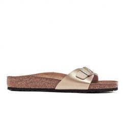 Klapki damskie Birkenstock Madrid BF. Brązowe klapki damskie Birkenstock, bez wzorów, z materiału, bez obcasa, bez zapięcia. Za 462.00 zł.