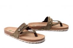 DR. BRINKMANN 700863-07 grun, klapki japonki damskie. Zielone klapki damskie Dr. Brinkmann, bez wzorów, ze skóry, bez obcasa, bez zapięcia. Za 214.90 zł.